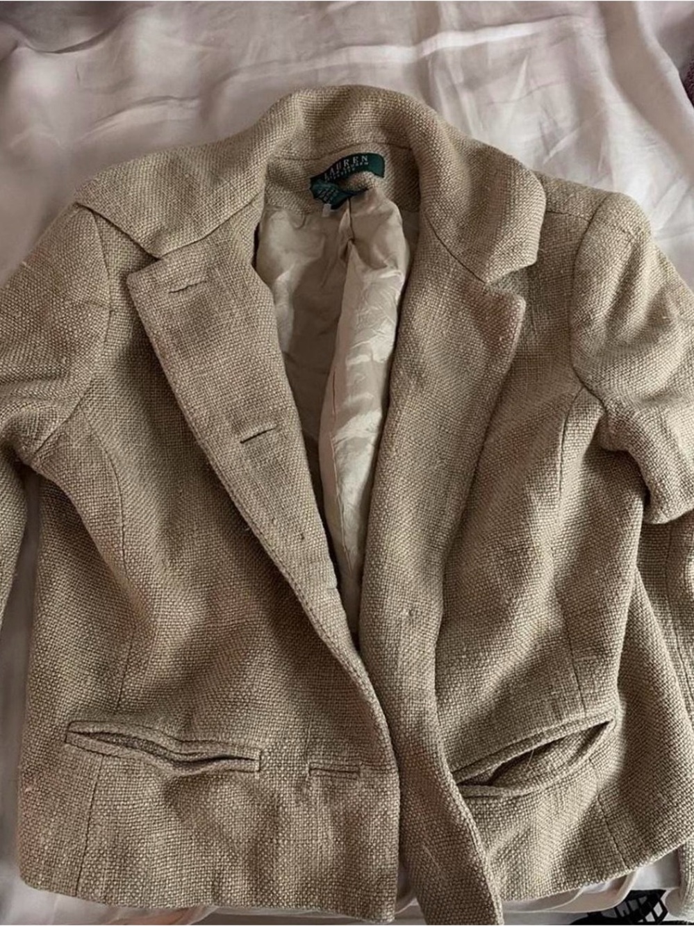Vintage Lauren Ralph Lauren cropped 100% silk textured button-up blazer - Picture 2 of 5